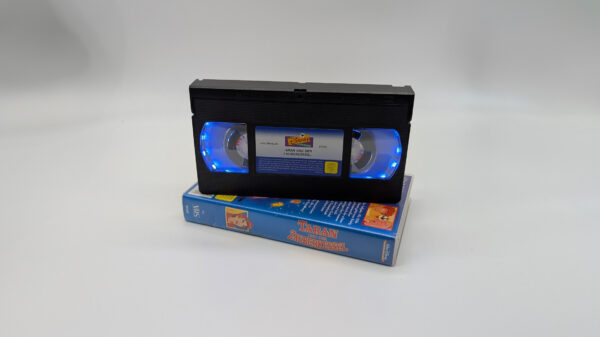 VHS Deko Lampe "Disney Taran und der Zauberkessel" – Bild 2