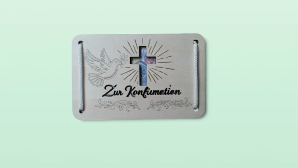 Holz-Geschenkkarte "Zur Konfirmation“ - Taube & Kreuzstrahlen
