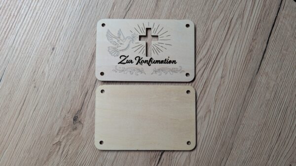 Holz-Geschenkkarte "Zur Konfirmation“ - Taube & Kreuzstrahlen